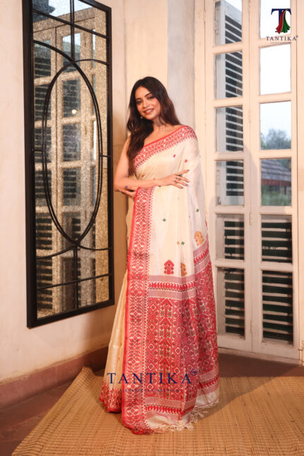White & Red Authentic Tassar Jamdani Saree alternate view