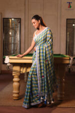 Blue & Green Multicolor Mull Cotton Less Border Hand Painted Saree - Image 3