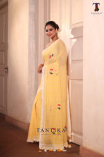 Yellow Pure Mull Cotton Less Border Hand Painted Saree - Image 3